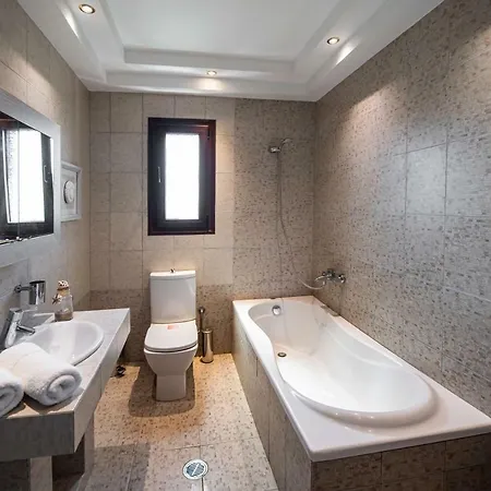 Enastron Private Mansion Апартаменты Цукаладес