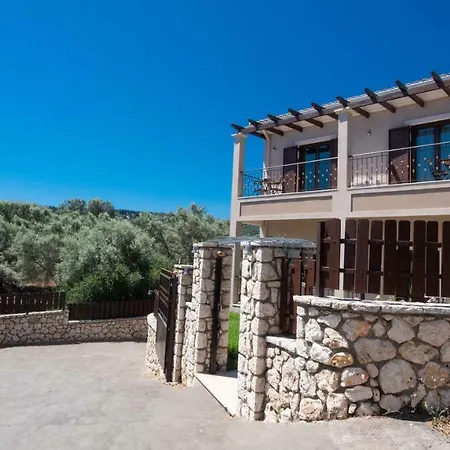 Enastron Private Mansion Апартаменты